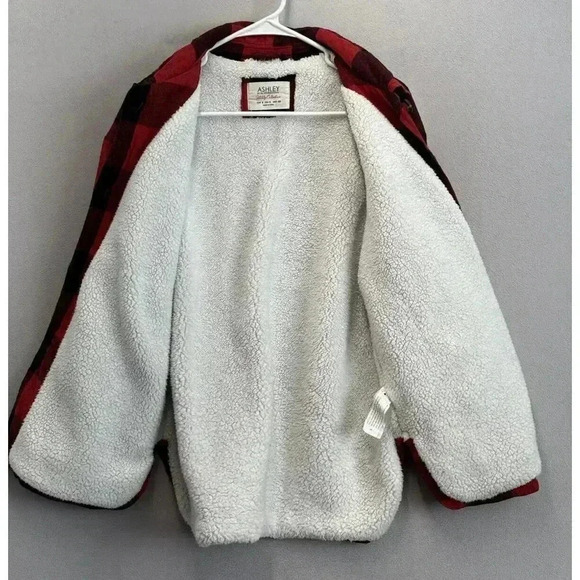 Ashley By 26 International Women's Sz S Red Plaid Sherpa‎ Fleece Lined Shacket - Picture 3 of 8